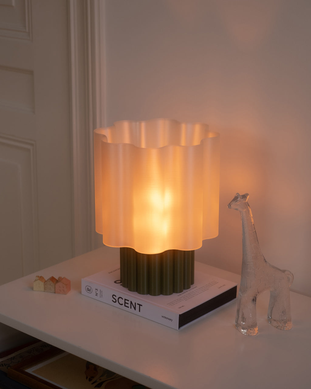 BLOOMÉ tafellamp - Parelmoer / Dennegroen