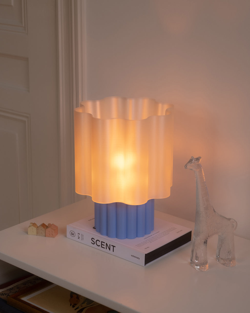 BLOOMÉ tafellamp - Parelmoer / Hemelsblauw