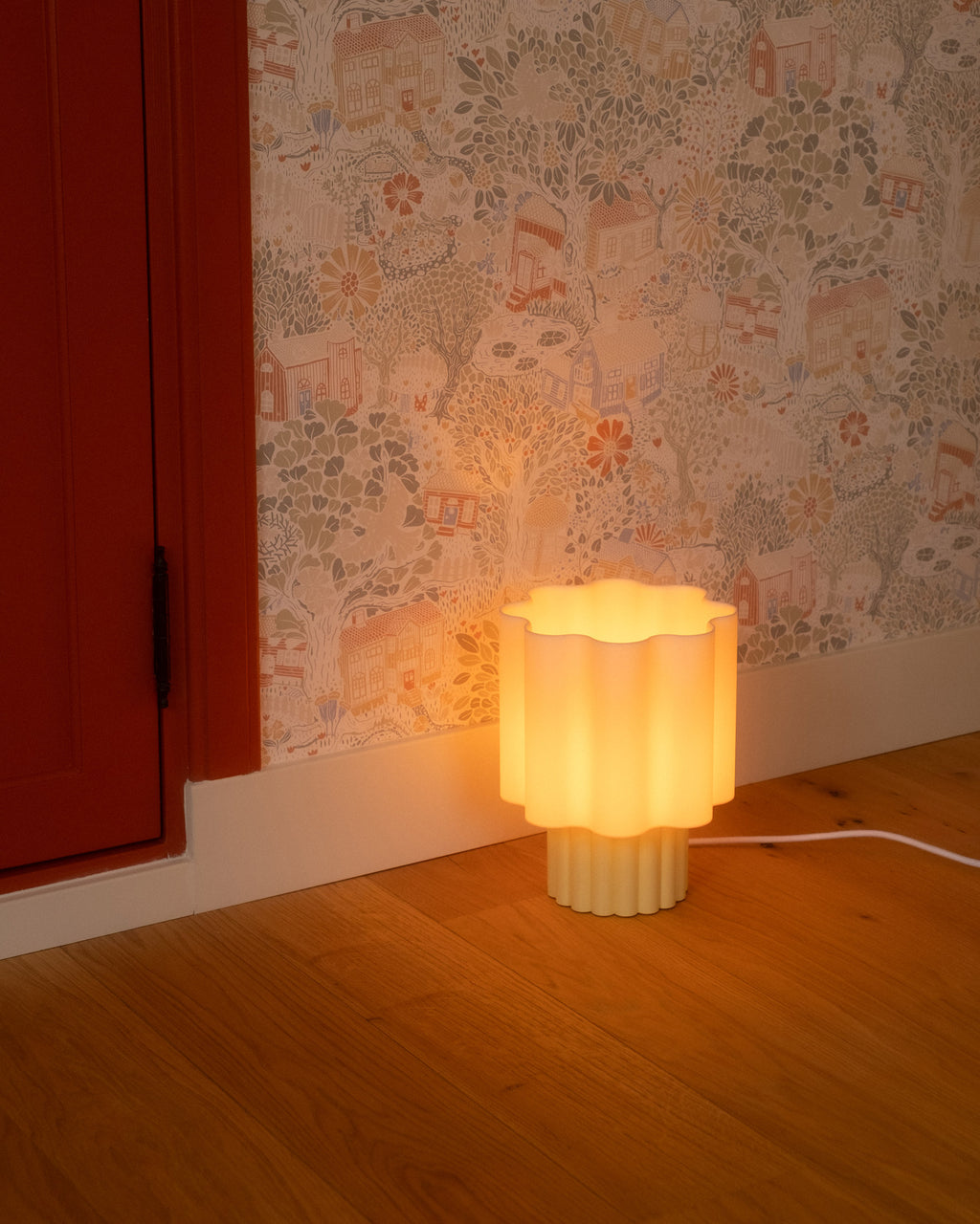 BLOOMÉ tafellamp - Wit / Botergeel